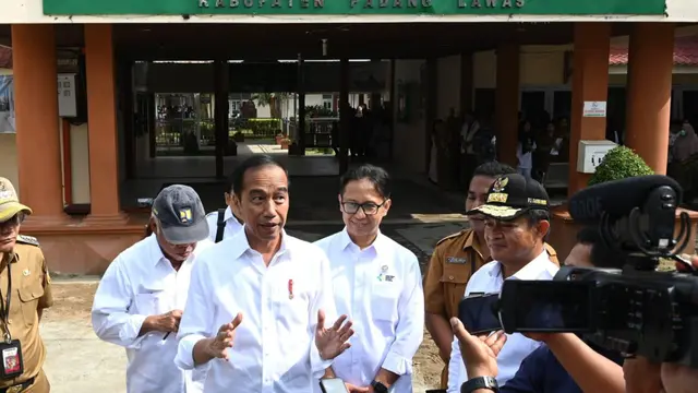 Jokowi Minta Dokter Spesialis Diperbanyak: Jangan Sampai Alat Kesehatan di RS Daerah Tak Berguna